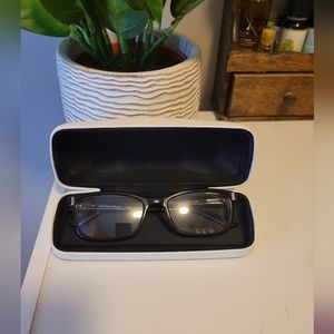 Calvin Klein Frames & Case
